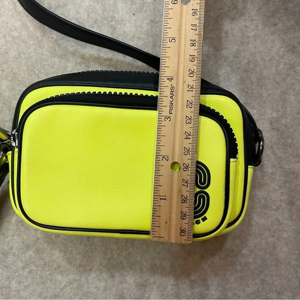 Coach mini edge